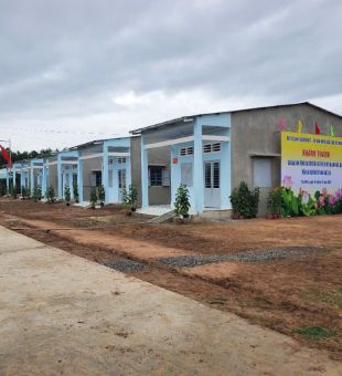 Nhà ở liền kề chốt dân quân biên giới